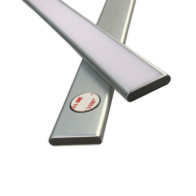 Puissante batterie lumières armoire lampe de poche pour les armoires Durable et léger