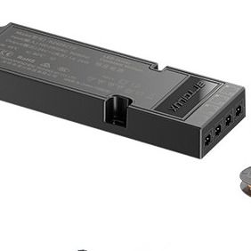 Énergie économe en électricité de l'armoire avec certification FCC 100-240V Voltage d'entrée et méthode de refroidissement du ventilateur